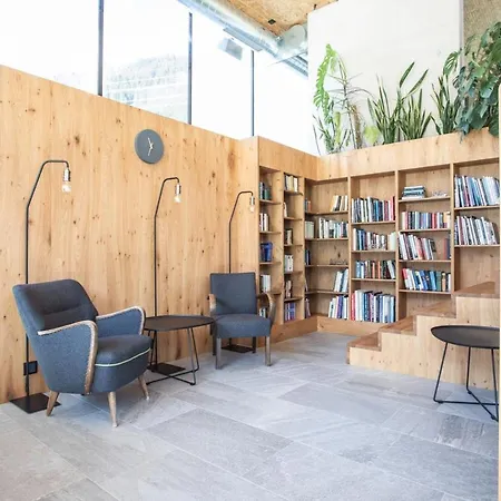 Hotell Arlmont 4 Stern Superior 4*