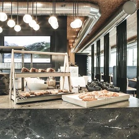 Arlmont 4 Stern Superior Hotell 4*