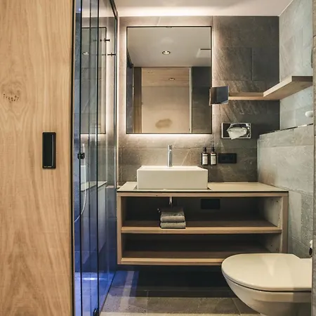 Hotel Arlmont 4 Stern Superior