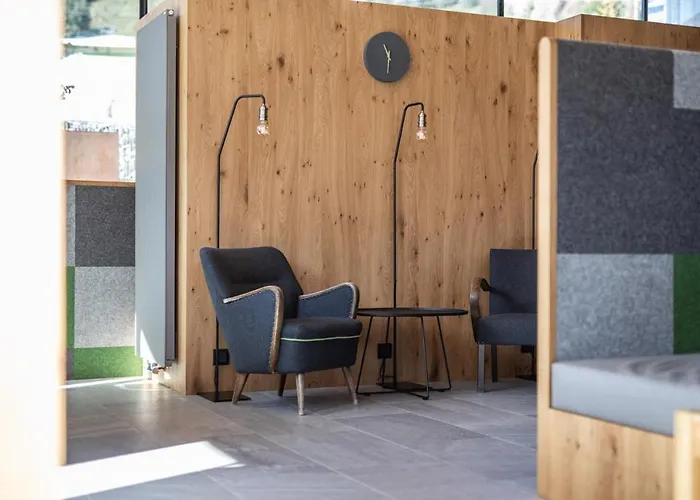 Arlmont 4 Stern Superior