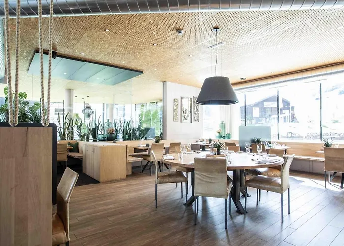 Arlmont 4 Stern Superior Hotel