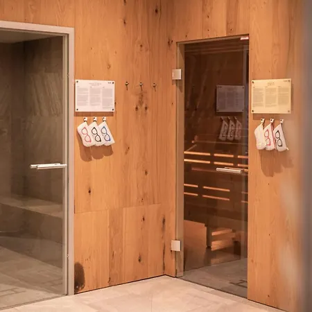 Arlmont 4 Stern Superior Sankt Anton am Arlberg