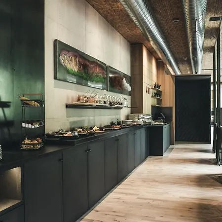 Arlmont 4 Stern Superior